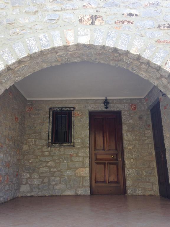 Las - Giannakakoy Traditional Stone Houses Неон-Оитилон Экстерьер фото